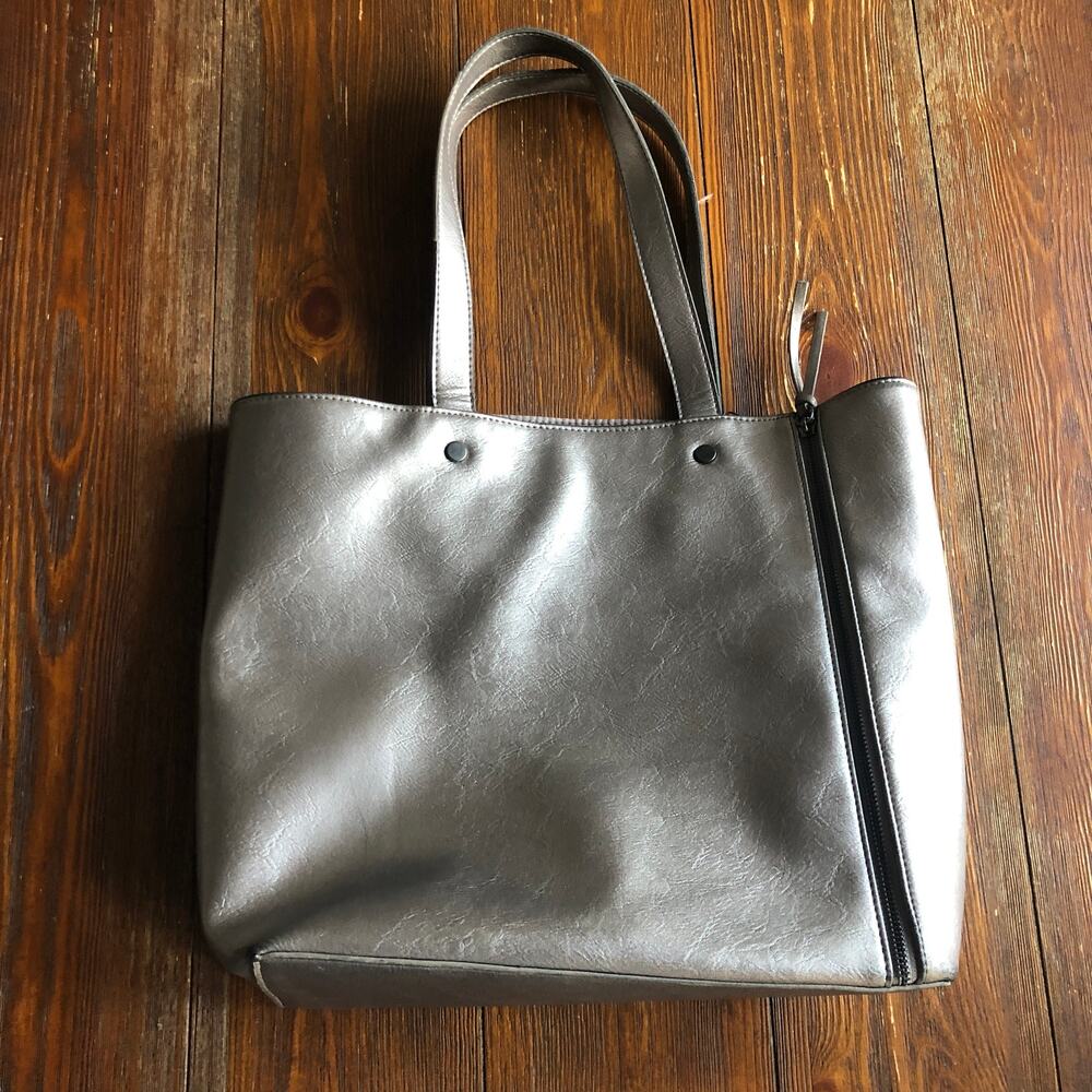 NEIMAN MARCUS Women's Leather Tote Bag GUNMETAL SILVER